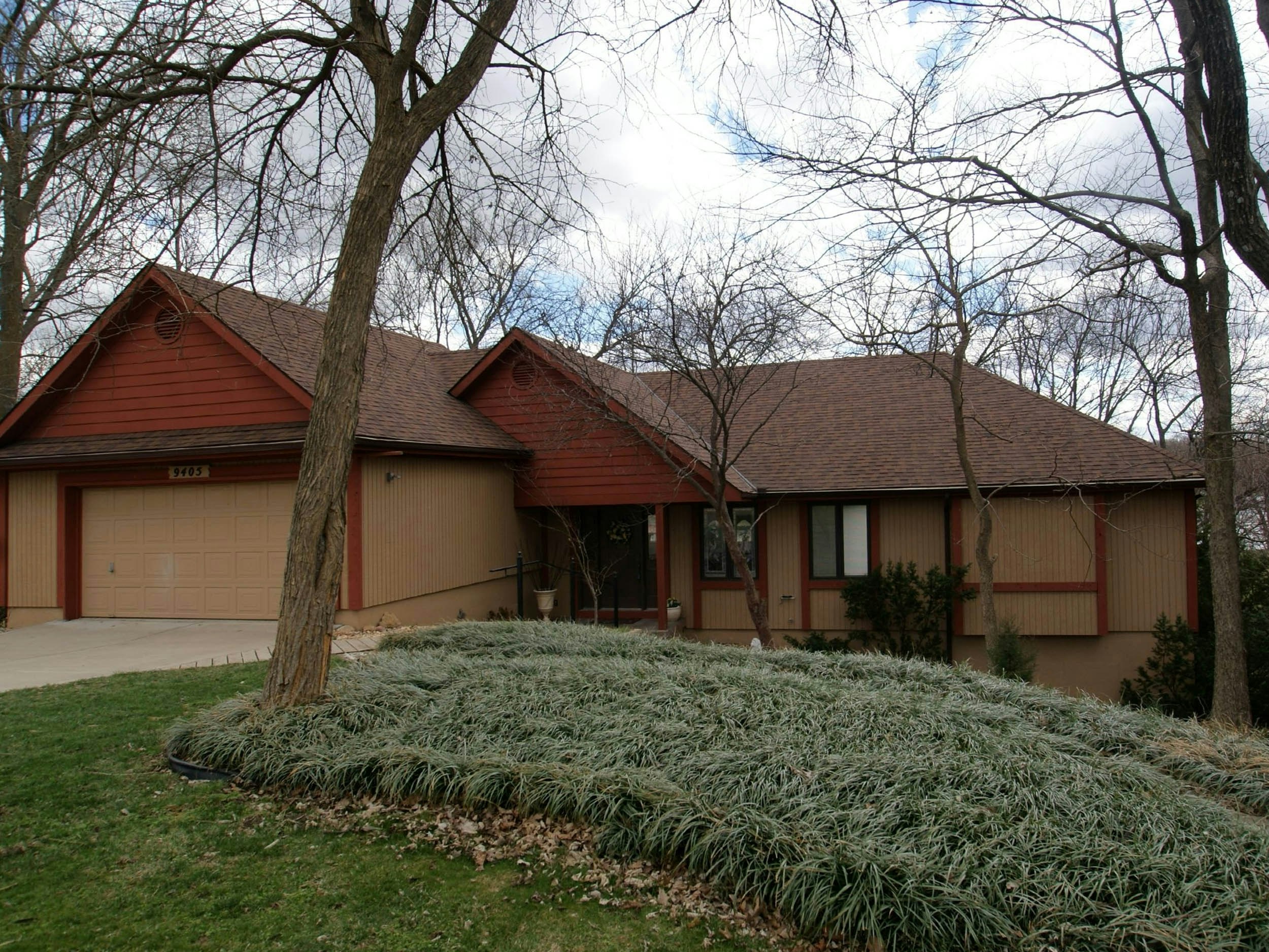 9405 NW Barry Rd, Weatherby Lake, MO 64152, Presented by Linda Cone, Weatherby Lake, Cone Team